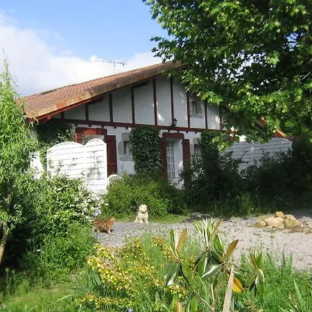 Oyhartia Country house Osses